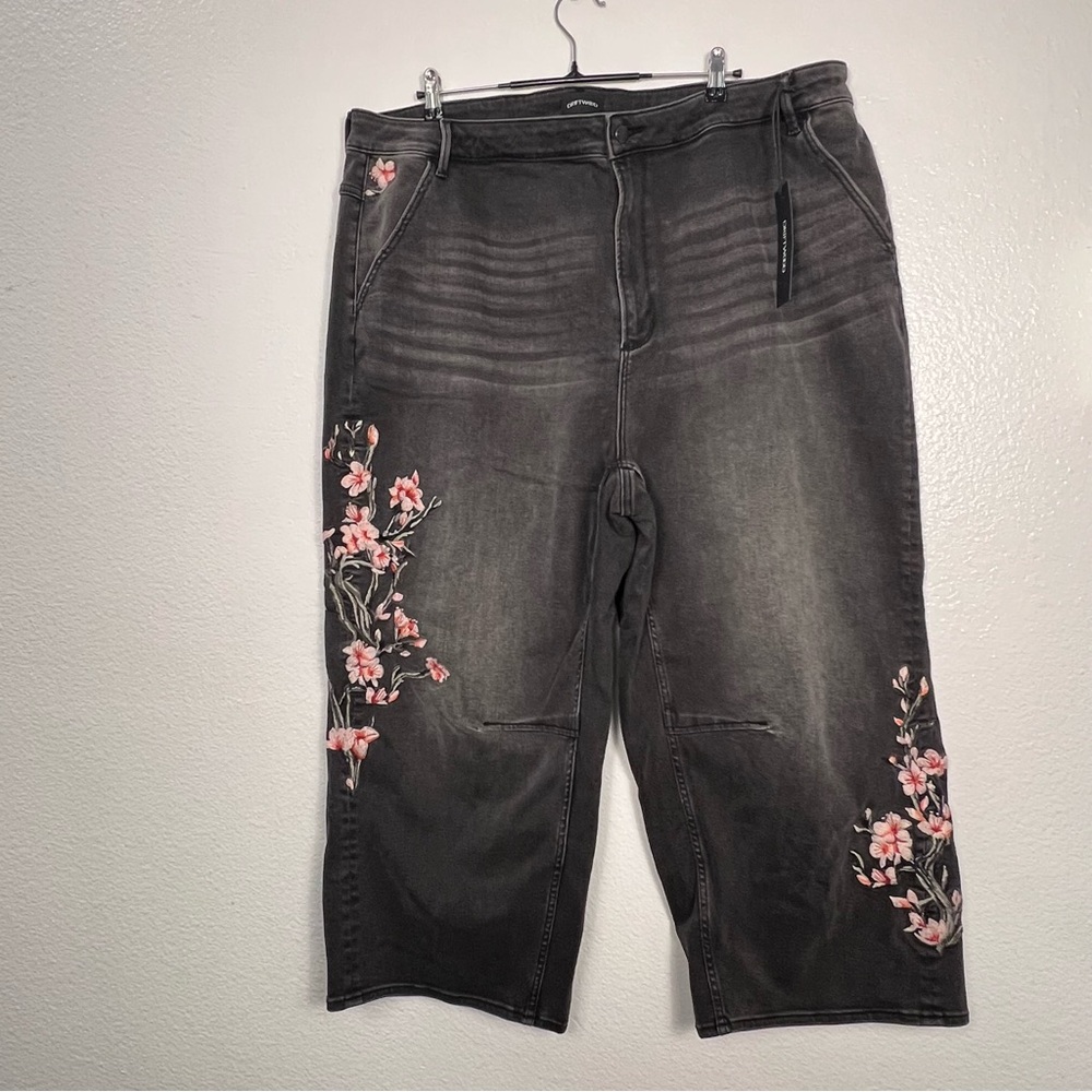 DRIFTWOOD Black Floral‎ Embroidered Cropped Jeans